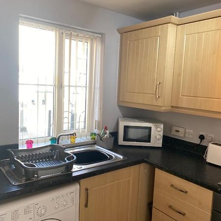 Coventry City Centre Townhouse With Private Parkingヴィラ エクステリア 写真