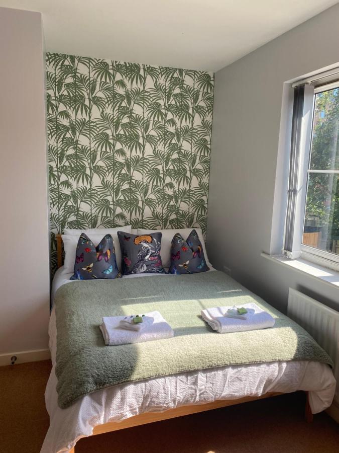 Coventry City Centre Townhouse With Private Parkingヴィラ エクステリア 写真