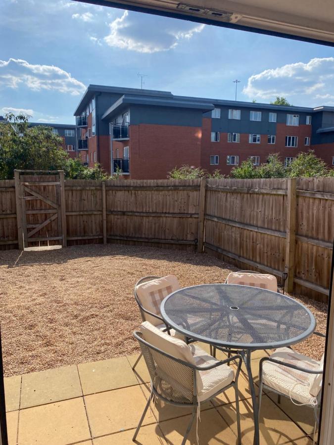 Coventry City Centre Townhouse With Private Parkingヴィラ エクステリア 写真