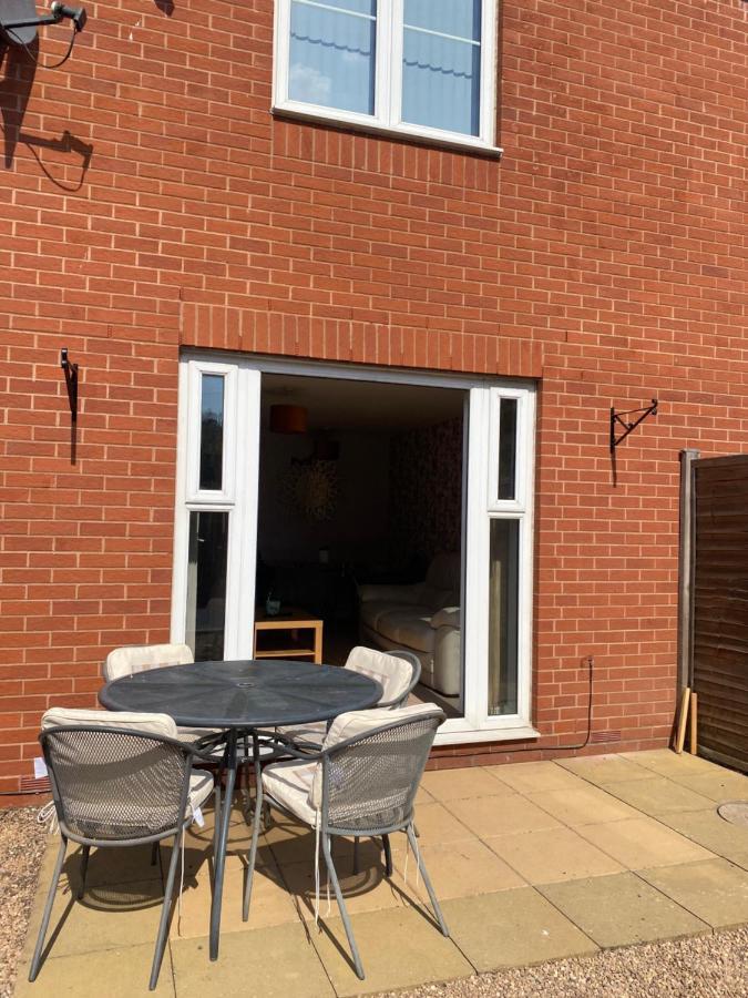 Coventry City Centre Townhouse With Private Parkingヴィラ エクステリア 写真