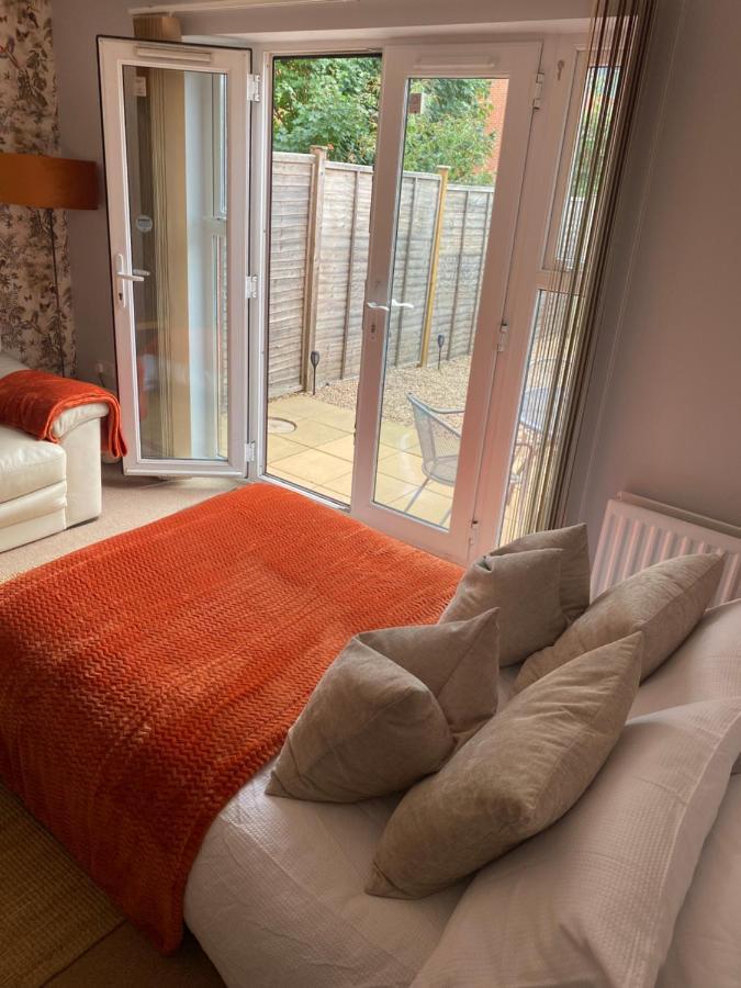 Coventry City Centre Townhouse With Private Parkingヴィラ エクステリア 写真