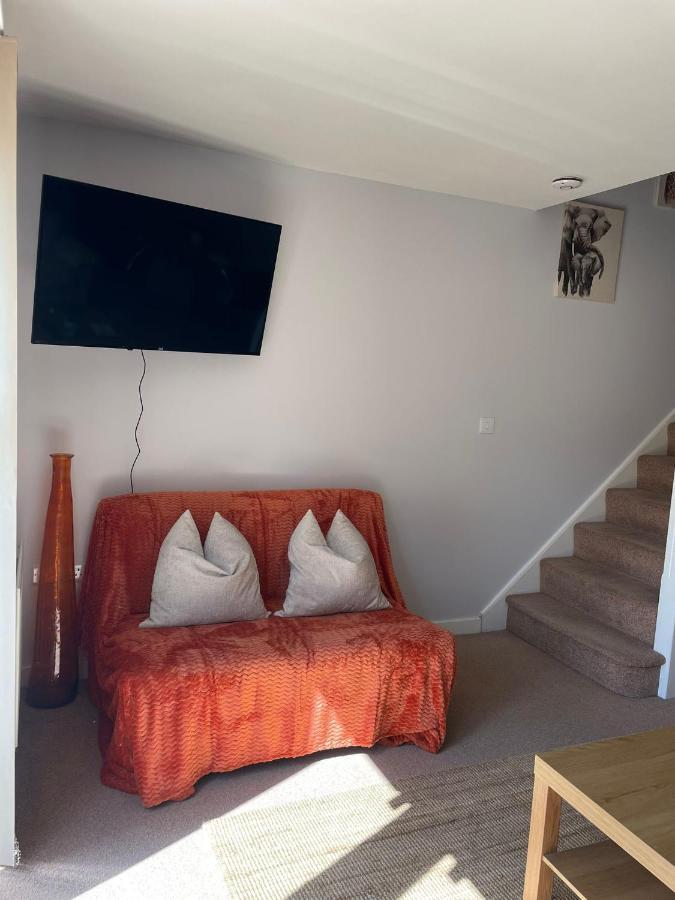 Coventry City Centre Townhouse With Private Parkingヴィラ エクステリア 写真