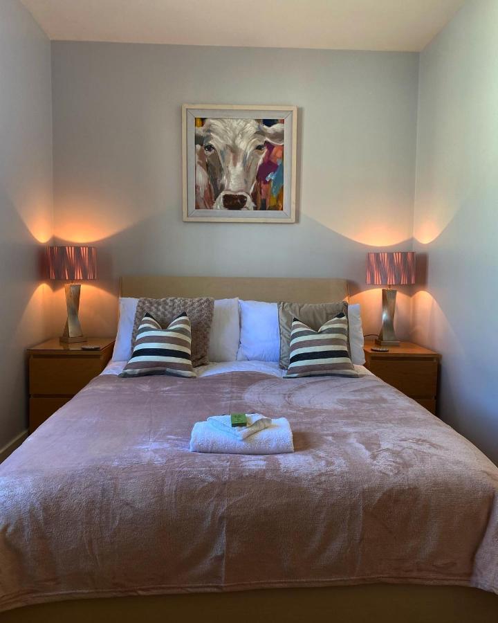 Coventry City Centre Townhouse With Private Parkingヴィラ エクステリア 写真